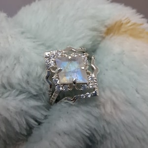 Anillo de cometa de piedra lunar arcoíris Natural AAA con banda, anillo de piedra lunar, regalo para mujer, anillo de compromiso