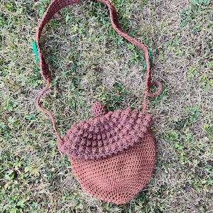 Acorn Pochette PDF Crochet Pattern - ACNH Inspired