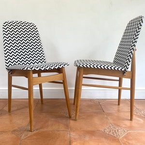 Pair of original 1960s vintage chairs, new upholstery with black and white chevron cotton fabric