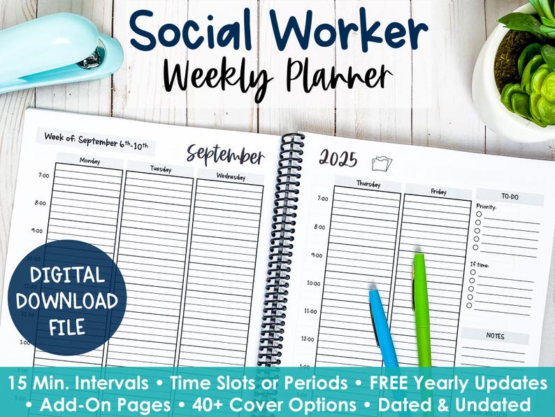 K&ouml;nnte beinhalten: Ge&ouml;ffneter Wochenplaner mit der Aufschrift "Social Worker Weekly Planner" f&uuml;r die Woche vom 6. bis 10. September 2025. Der Planer hat linierte Seiten, eine Spiralbindung und den Text "Digital Download File". Zwei Stifte liegen rechts.
