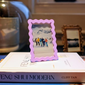 Wavy Frame for Instax Mini Polaroid - Photo Picture Holder - Eco Plant Based Bioplastic