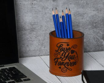 Stifthalter aus Hellbraunem Leder: Personalisierter Schreibtisch Organizer
