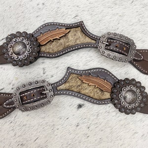 Spurs Leather Ladies Spur strap decorated with western leather leaves on cowhide with metal concho raw look