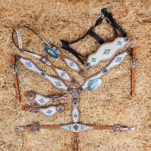 Conjunto de coleira de couro para cabeça de cavalo feita à mão: sobreposição de jacaré prateado