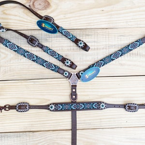 Leather Headstall and Breast Collar with Wither Strap Western Leather Tack Set for the horse with turquoise Beaded inlay and matching Concho