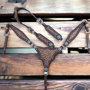Cheetah Headstall and Breast Collar Set for the horse Western Headstall leopard print with sliver studs Horse Size on genuine leather MOUSM