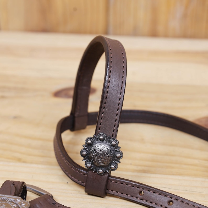 Handmade one ear Western Leather Headstall and Breast Collar tack Set decorated with Plain brown leather on standard design