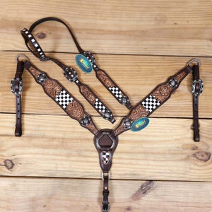 Western Headstall and Breast Collar tack Set for horse has check yard. Finish line tooling and painting with flower carving. Antique finish