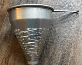 Kitchen Craft Vintage Aluminum Conical Chinois Strainer Sieve Made in USA 7 inch