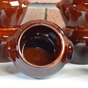 Pots de haricots en grès émaillé marron vintage (Lot de 7) - Mini-pots rustiques fabriqués aux États-Unis