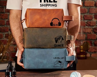 Custom Leather Gamer Toiletry Bag: Gaming Travel Bag, Engraved Leather Organizer, Personalized Gamer Dopp Kit