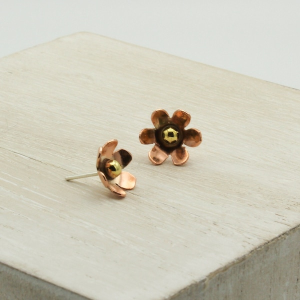 Sterling Silver Copper Flower Earring, 925 Brass Floral Stud, Anniversary Birthday Gift, Botanical Nature Simple Dainty Plant Gift