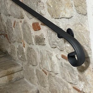 Handcrafted Wrought Iron Handrail – Roman Hedgehog – Anthracite Black – Length 50–450 cm – Made in Italy – For Indoors and Outdoors