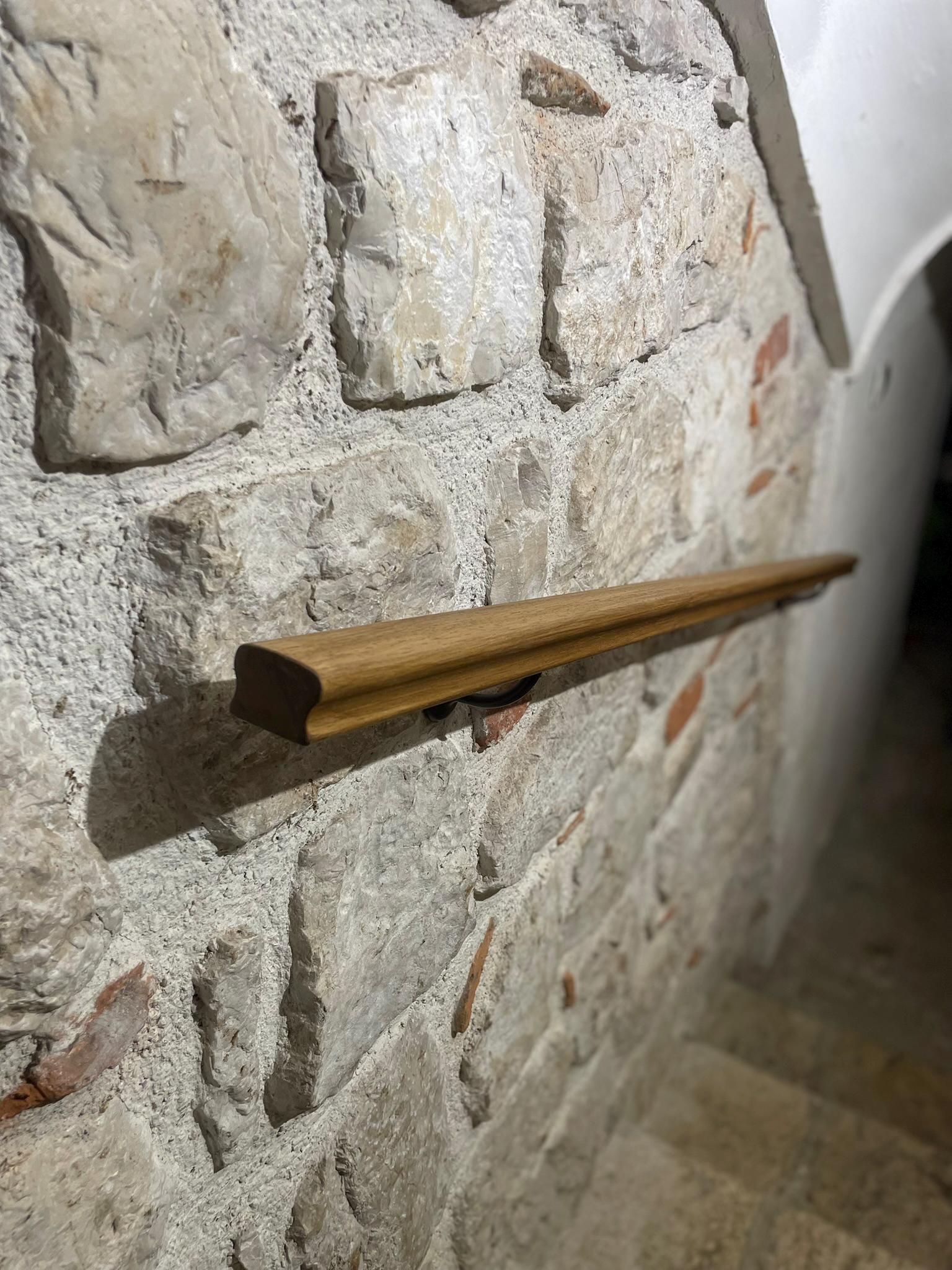 Walnut Custom Railing Custom Solid Walnut Handrail, 50–400 Cm | British Model | Made in Italy ...