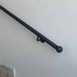 鉄製手すり | ハンドメイド手すり | 屋内/屋外用壁面手すり – ウィーンモデル – 50～400 cm – Ø 33 mm – イタリア製