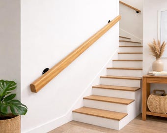 Wooden handrail model Fenice from 50 cm to 400 cm made in Italy - suitable for any home decor.