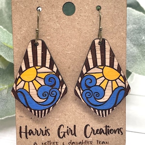 Sun and Waves Earring SVG, Beach Nature Drop Earrings, SVG laser design, Glowforge Files, Laser Ready Files, Summer Sun Earrings
