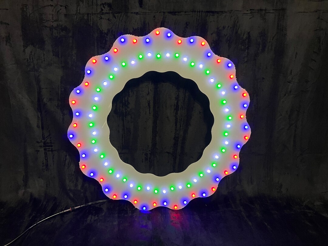 WS2811 12v Smart LED Christmas Wreath Prop 50 or 100 LED Light Show