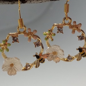 Floral wreath with honey bee dangle earrings