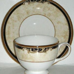 Juego de 4 tazas y platillos Cornucopia de Wedgwood