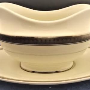 Mikasa Palatial Platinum Gravy Boat & Underplate