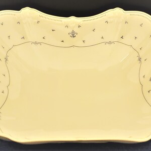 Tirschenreuth Fleur de Lis 9&quot; Square Vegetable Bowl