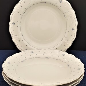 Set of 4 Tirschenreuth Fleur de Lis Rim Soup Bowls