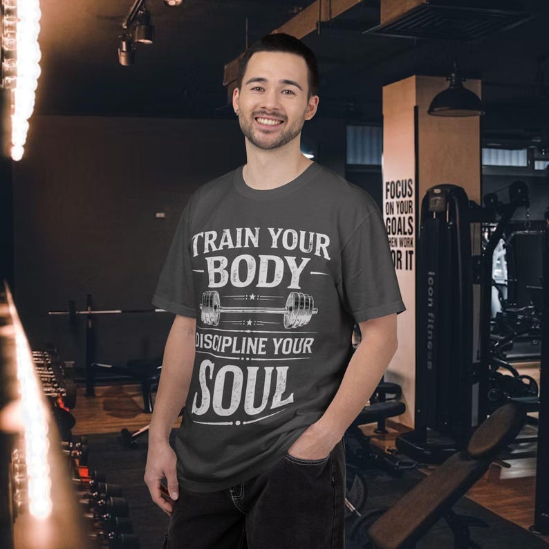 Christian Gym T-Shirt Train Your Body Discipline Your Soul Shirt Religious Men Gift Jesus Tee Bible Verse Apparel afbeelding 8