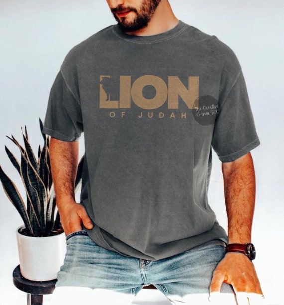 Lion Of Judah Shirt For Men, Christian Men Tshirt, Christian Vintage Merch, Jesus Shirt, Men's Bible Verse Shirt Gifts For Him, Streetwear