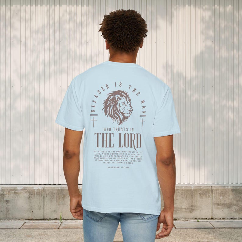 Bendito sea el hombre, camiseta cristiana para hombre, camiseta cristiana para hombre, camiseta con versículo bíblico, camiseta con las Escrituras, camiseta del Evangelio, mercancía cristiana, cruz de Jesús imagen 6