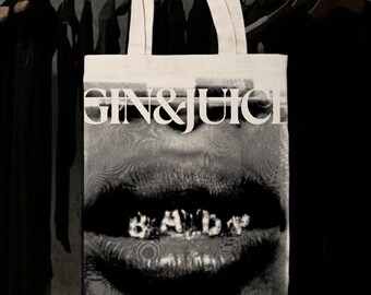 Juicy Lips Tote Bag| Graphic Design| 100% cotton