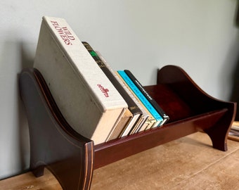 Vintage good sized mahogoney wooden tabletop bookshelf