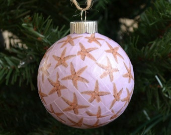 Adorno de bulbo navideño de impresión de estrellas de mar