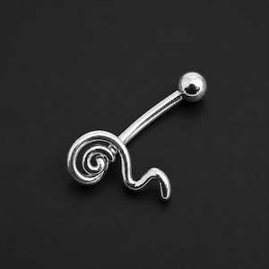 Augenbrauen-Charm aus 925er Sterlingsilber mit Schlangenmotiv – Stahlstab 16G/1,2 mm, geeignet für Augenbrauen-, Tragus- und Labret-Piercings.