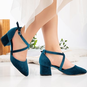 Zapatos de novia, zapatos de terciopelo azul azulado, zapatos de novia, tacones de novia azul azulado, zapatos para novia, zapatos de novia de terciopelo azul, tacones de boda azules