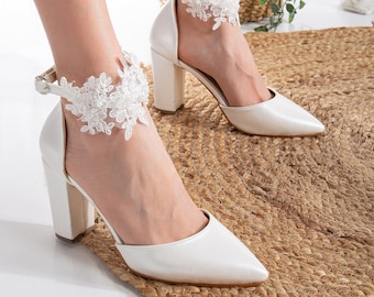 Lace Bridal Shoes, Wedding Shoes, Wedding Heels, Closed Toe Shoes for Bride, Ivory Heels, Bridal Heels, Pointed Toe Shoes, Bridal Block Heel