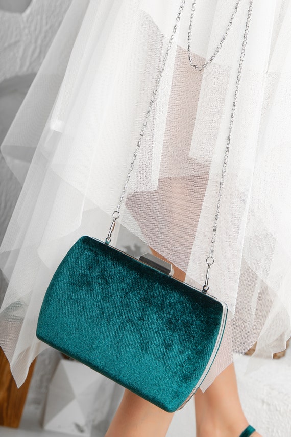 SYGA Women Clutch Bag with Chain Shoulder Strap Tassels Fashion Crossbody  Bag – SaumyasStore
