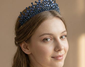 Navy Blue Bridal Tiara, Sapphire Crystal Crown, Blue Rhinestone Tiara, Prom Queen Crown, Quinceañera Crown, Pageant Tiara, Bridal Accessory
