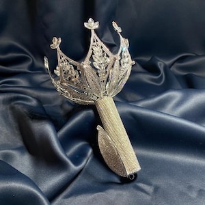 Luxury Bridal Bouquet Holder, Crystal Bouquet Holder Bride, Bridesmaid, Quinceañera, Silver Zircon Wedding Bouquet, Wedding Accessories