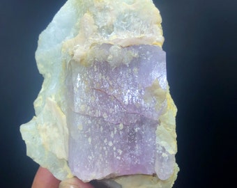 Kunzita rosa natural con albita, kunzita de doble terminación, kunzita, espécimen mineral de kunzita áspera Kunzita de Afganistán- 256 gramos