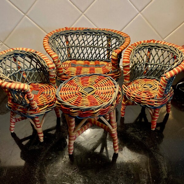 Childs Wicker Vintage Multi Color Furniture Set