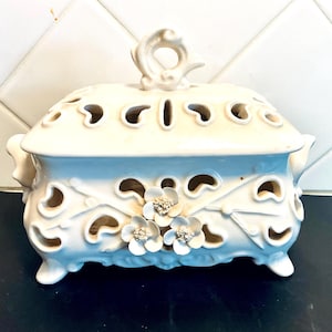 Vintage Italian Lidded Trinket Box  Capodimonte Style Floral Decor  Pierced Hearts