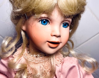 Vintage Rare 1998  Jennifer Musical Porcelain Doll Precious Treasures Limited Edition