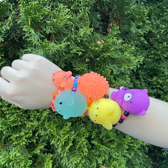 応援グッズ m.y Amazon.com: Hapros Jumbo Shaped Silicone Bands (36 Pack