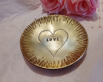 4 inch messing schaal, jubileum, handgemaakte schaal. Traditioneel cadeau voor een huwelijksjubileum | romantisch cadeau