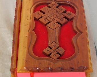 Biblia ortodoxa etíope cubierta tallada en madera Escritura de la Septuaginta amárica መጽሐፍ ቅዱስ