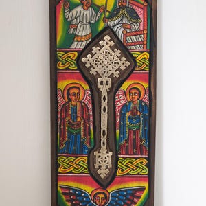Vintage Ethiopisch-orthodoxe Tewahedo handgeschilderd houten icoon met metalen kruis