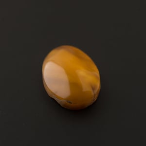 Polished natural Baltic amber, unique amber stone for jewelry making or decoration, gemstone for jewelry, jewelry supplies, 3.2 grams
