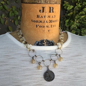 Minnie Pearl Pendant | Joan of Arc