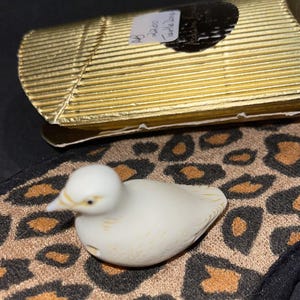 Harmony Kingdom Adam Binder Turtle DOVE Bird Marble Palm Charm In BOX Ketting